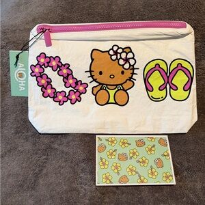 ALOHA Collection Hello Kitty Sanrio DFS Exclusive Mid Pouch